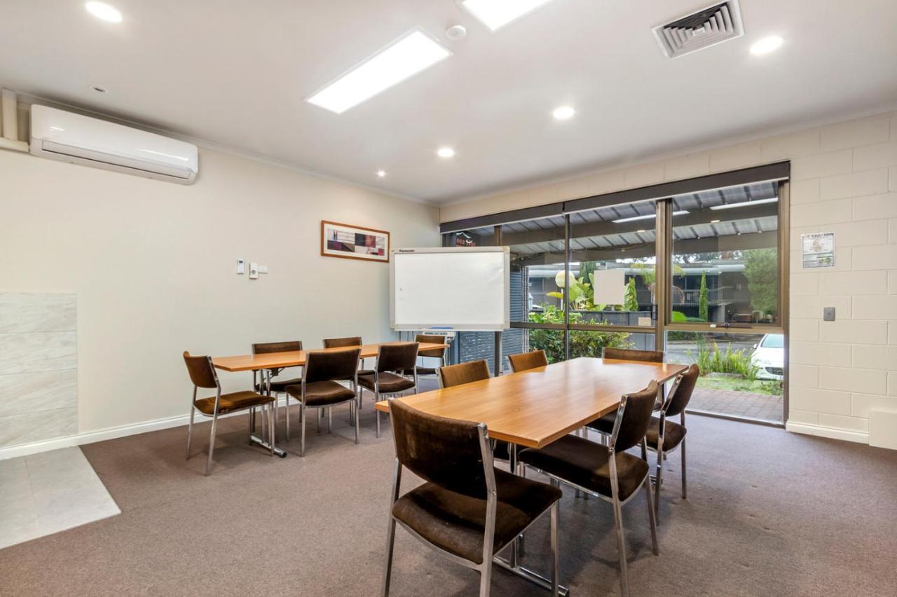 Knox International Hotel And Apartments Wantirna Экстерьер фото